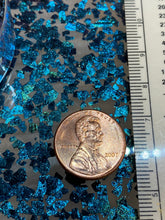 Load image into Gallery viewer, Turquoise-Blue Chromatic Flakes